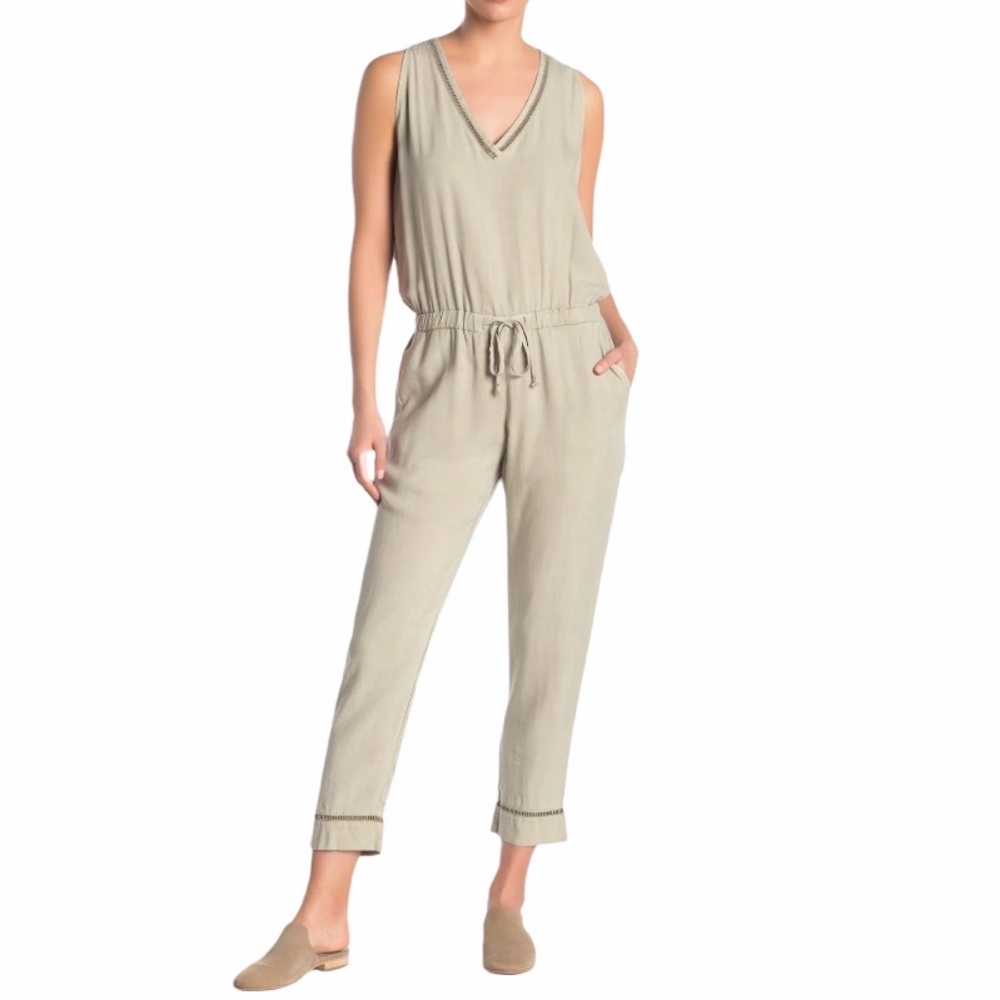 Cloth & Stone Surplice Lace‎ Medium Light Gray Mint V neck Tie Back Jumpsuit